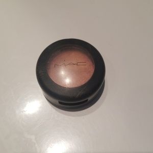 Mac eyeshadow